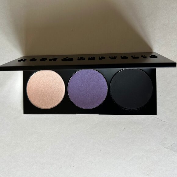 NEW ROCK & REPUBLIC EYE SHADOW TRIO PALETTE NWOB AFFAIR, TWISTED, FATALISTIC - Picture 1 of 1